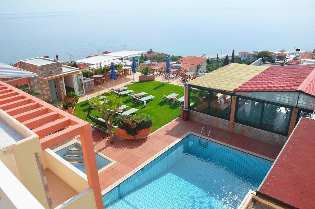 Hotel Vicky II Plomari Buitenkant foto