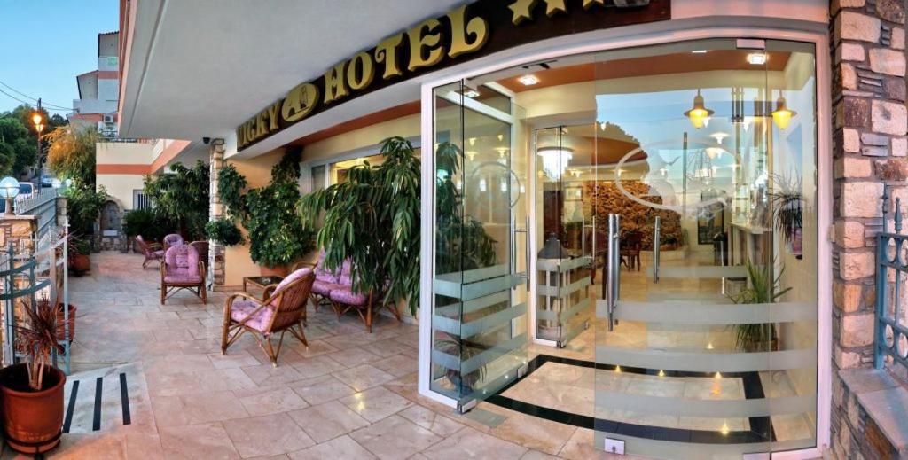 Hotel Vicky II Plomari Buitenkant foto