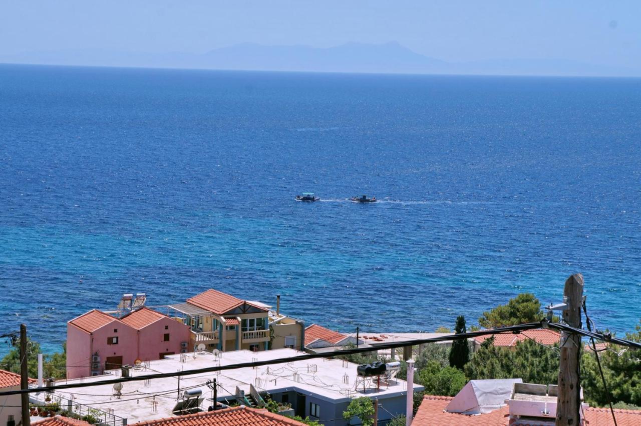 Hotel Vicky II Plomari Buitenkant foto