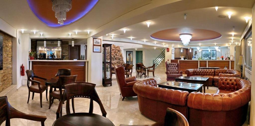Hotel Vicky II Plomari Buitenkant foto
